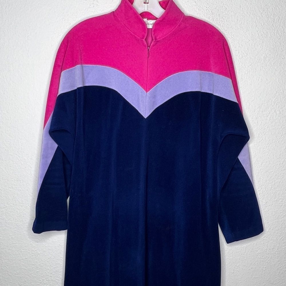 Vintage Vanity Fair Robe - Picture 2 of 7